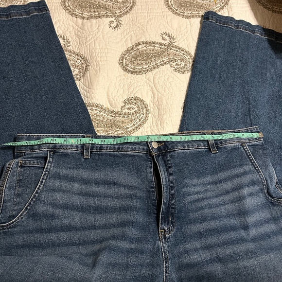 Jeans - Picture 3 of 8